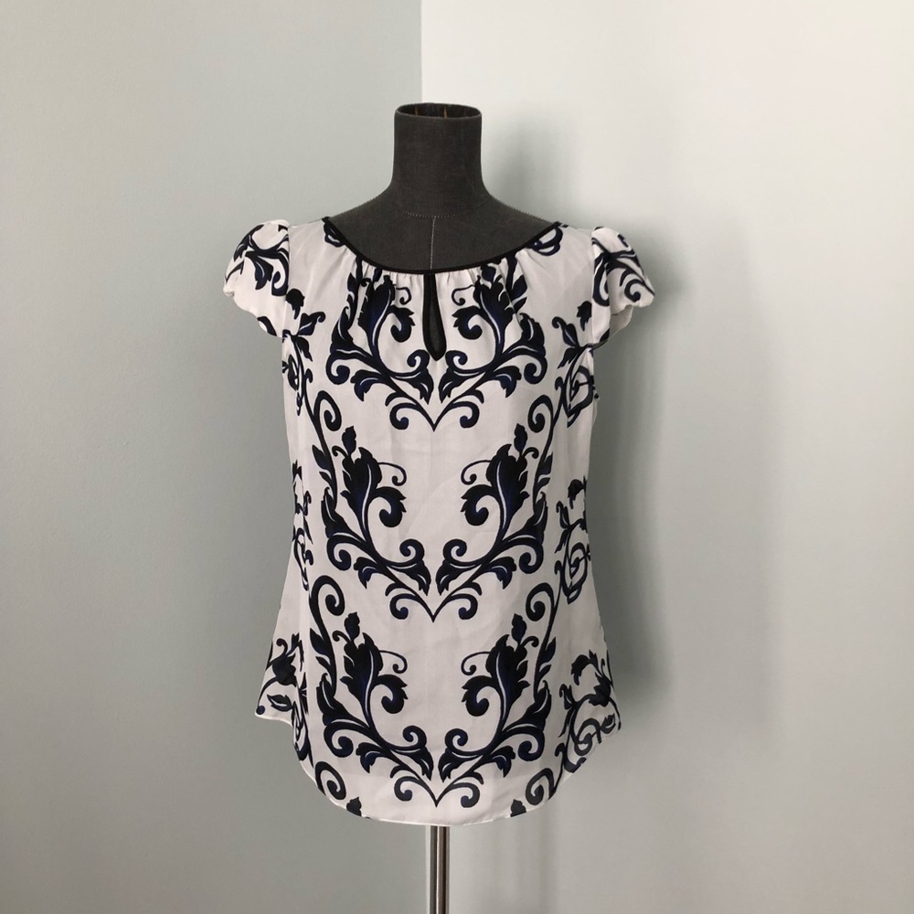 White House Black Market top